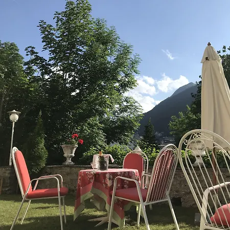 فندق وكورهاوس إكسيلسيور 3*