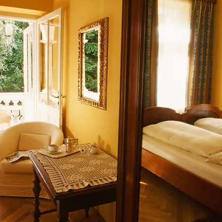Excelsior Hotel&kurhaus 3*