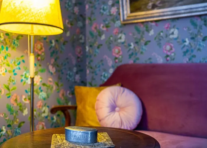 وكورهاوس إكسيلسيور فندق