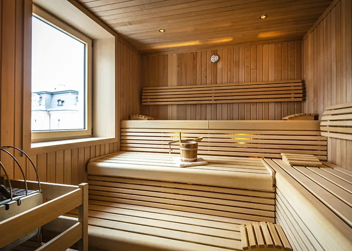 وكورهاوس إكسيلسيور فندق 3*