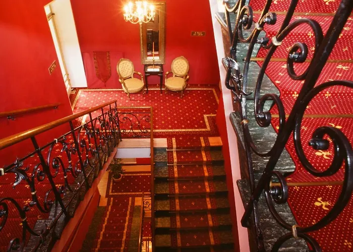 فندق وكورهاوس إكسيلسيور 3*