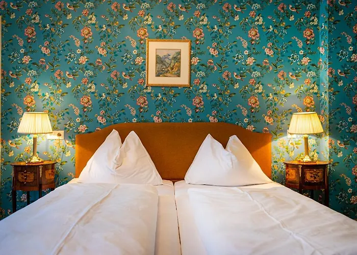 وكورهاوس إكسيلسيور فندق